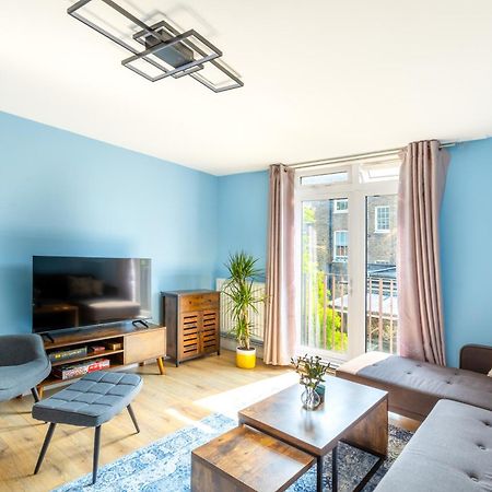 Magnificent 3Br Apt With Balcony Λονδίνο Εξωτερικό φωτογραφία