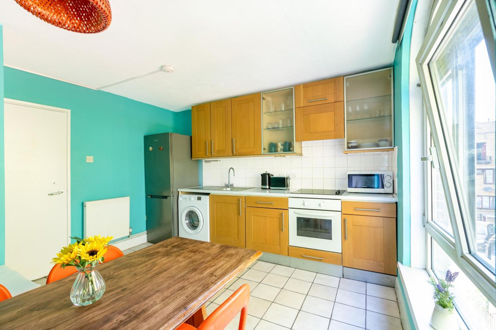 Magnificent 3Br Apt With Balcony Λονδίνο Εξωτερικό φωτογραφία
