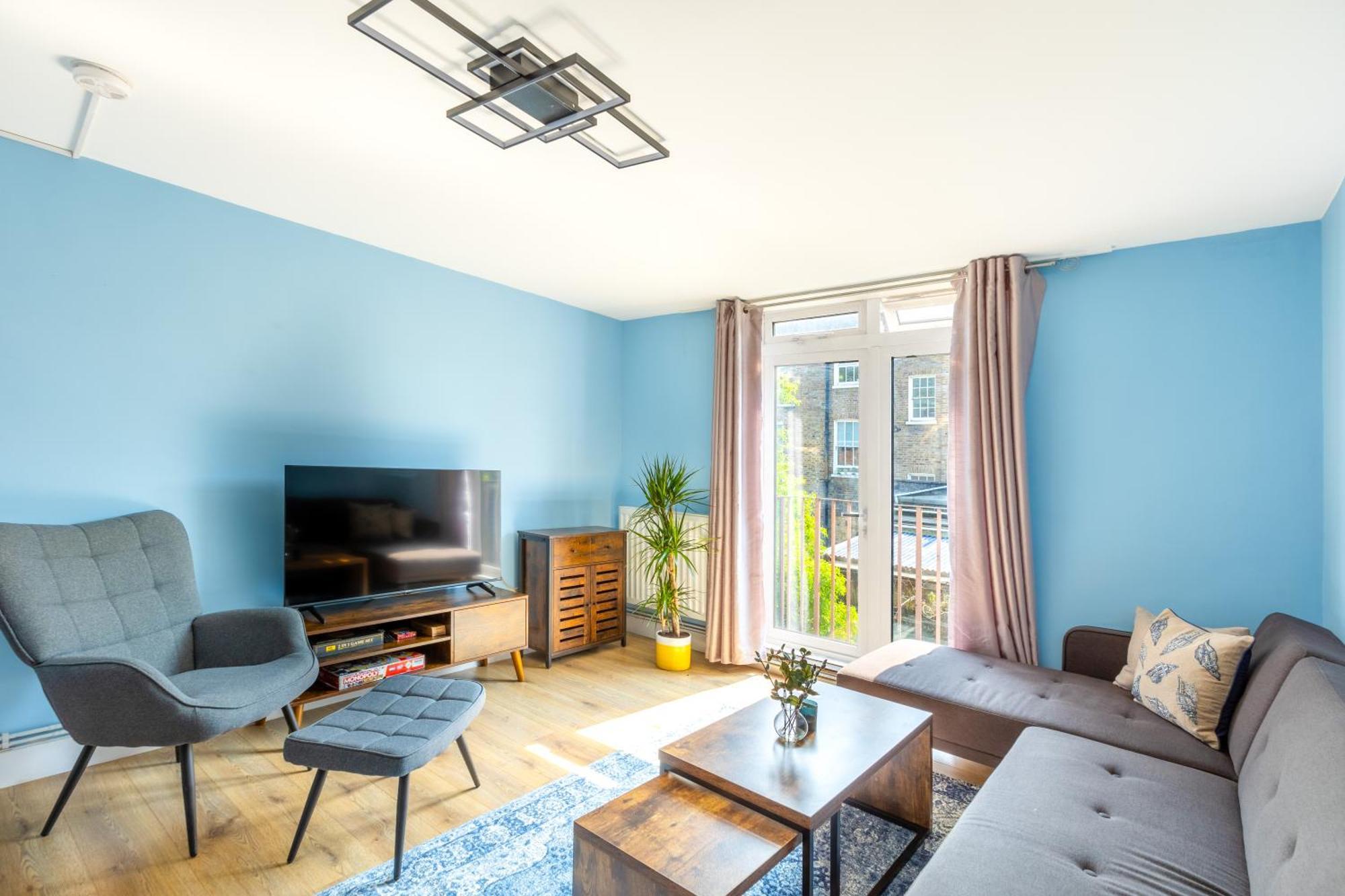 Magnificent 3Br Apt With Balcony Λονδίνο Εξωτερικό φωτογραφία